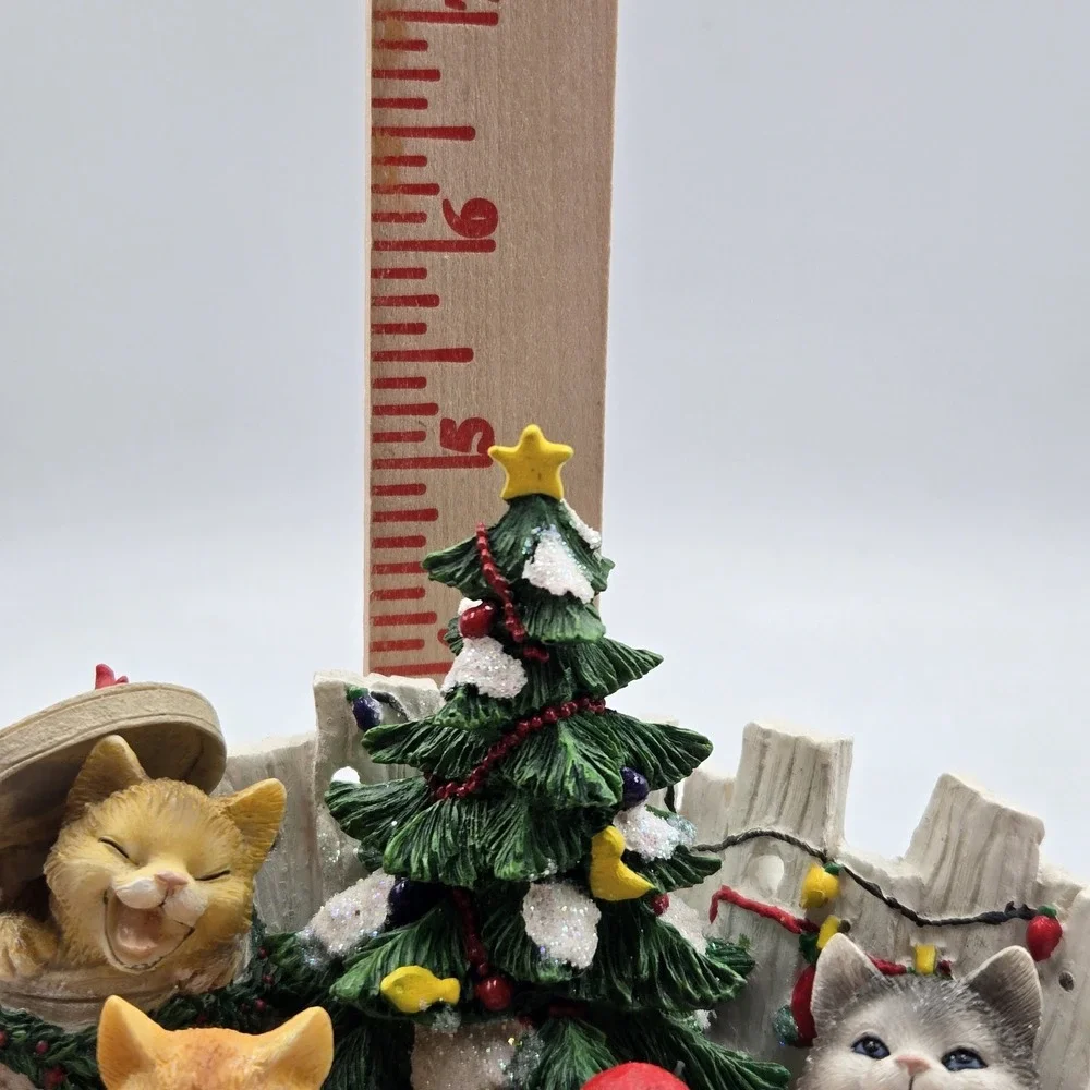 Vtg San Francisco Music Box Christmas Kittens Jingle Bells Tune Glitter Snowy